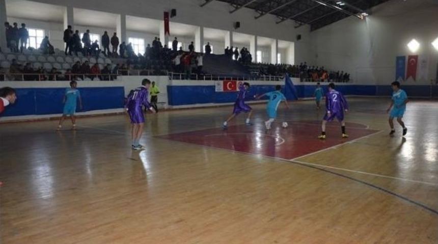 Liseler Futsal M&uuml;sabakaları Sona Erdi