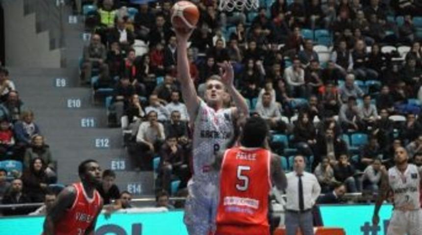 Mb Uşak Letonya Deplasmanında