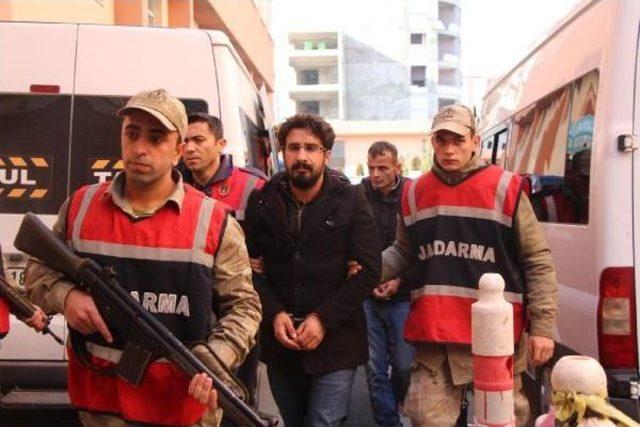 Pkk Adına Haraç Topladıkları Iddiasıyla 12 Kişi Gözaltına Alındı