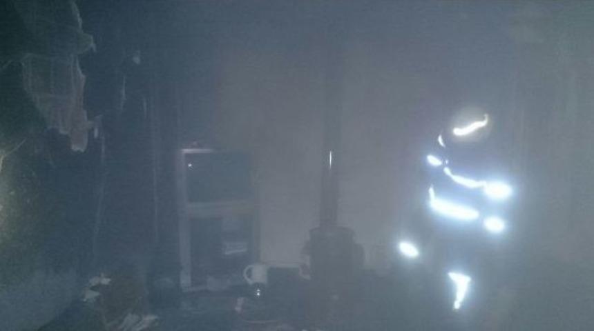 Malatya&rsquo;da &Ouml;ğrenci Evinde Yangın