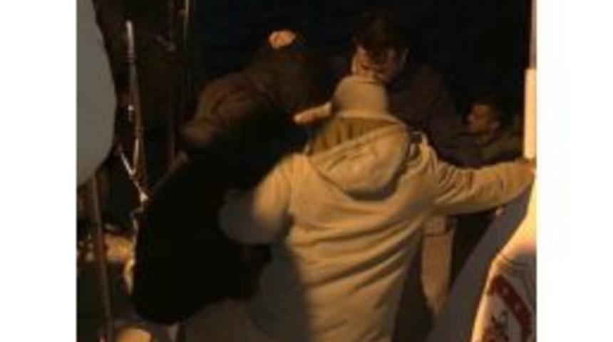 37 Ka&ccedil;ak G&ouml;&ccedil;men Yakalandı