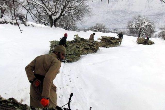 Hayvanları Için Büyük Zorluklara Katlanıyorlar