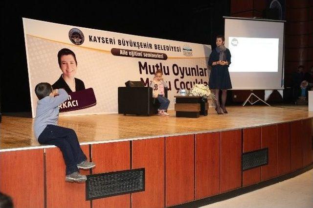 Kaymek’in Aile Seminerleri Devam Ediyor