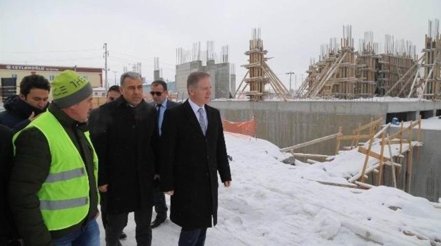 Vali G&uuml;l, İşgem İnşaatında İncelemelerde Bulundu