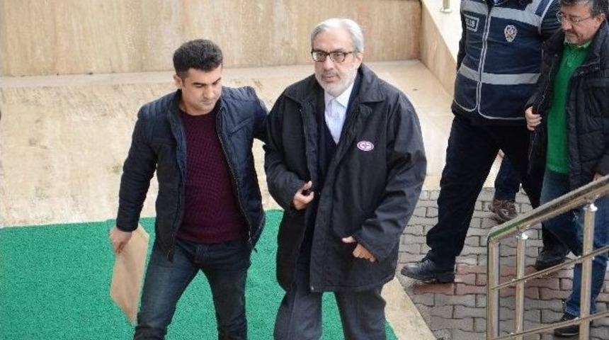 Fet&ouml; Soruşturmasında Erdemir Eski Genel M&uuml;d&uuml;r&uuml; &Ouml;zgen Adliyede