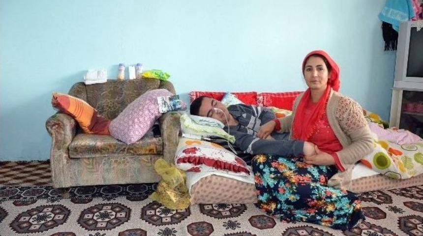 (&ouml;zel Haber) Epilepsi Hastası Vedat Yardım Eli Bekliyor