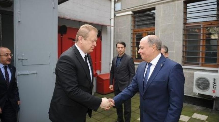 Trabzon Protokol&uuml;nden Rusya Federasyonu Trabzon Başkonsolosu&rsquo;na Taziye Ziyareti