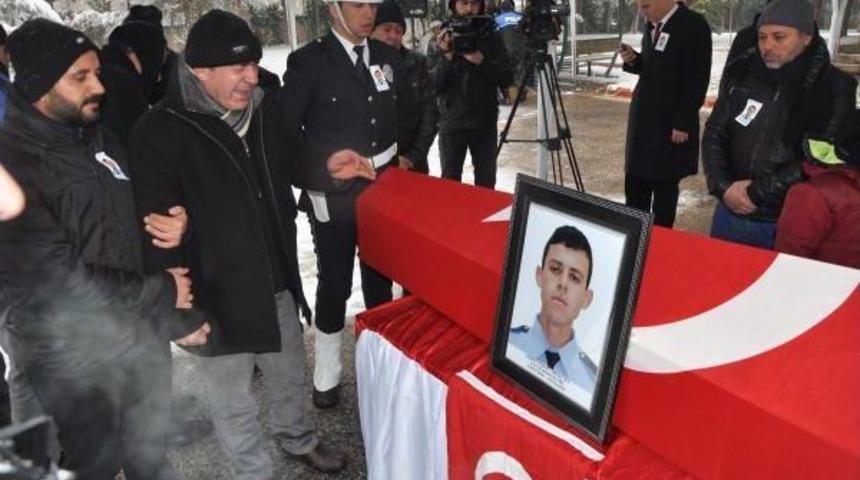 Şehit Polis, Gaziantep'te G&ouml;zyaşlarıyla Uğurlandı