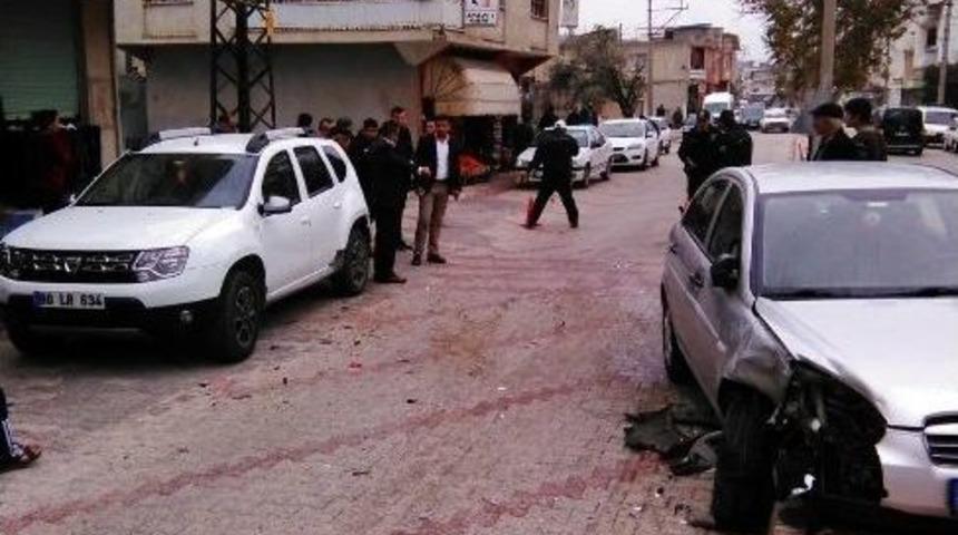 Kadirli&rsquo;de Polis Aracı Kaza Yaptı: 2 Yaralı