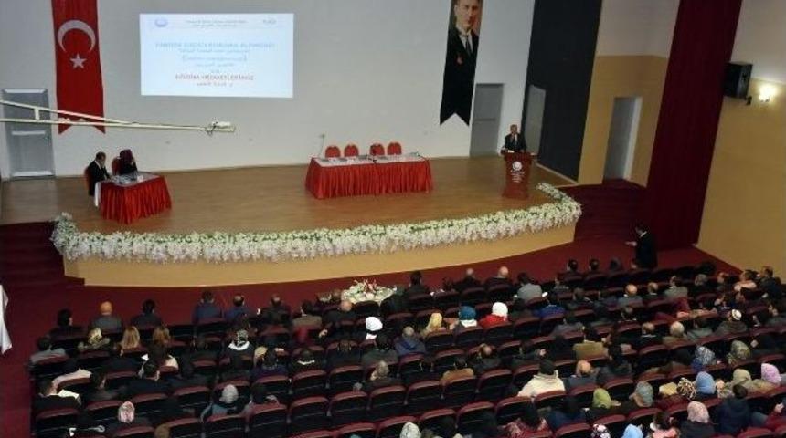Adana&rsquo;daki G&ouml;&ccedil;menlerin Sorunları Panelle Anlatıldı