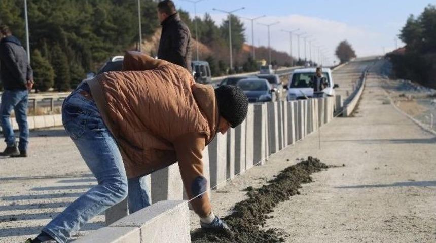 Uşak&rsquo;ta Bisiklet Yolu Projesi Devam Ediyor