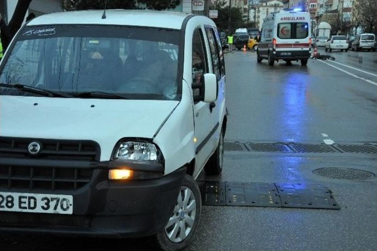 17 Yaşındaki Kız Yolun Karşısına Ge&ccedil;mek İsterken Canından Oldu