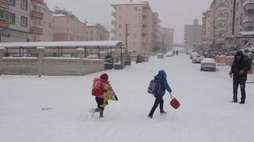 Karaman'da Eğitime Kar Engeli