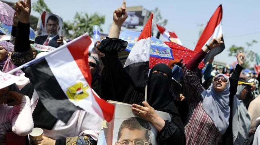 Mısır'da 37 kişiye tutuklama kararı!