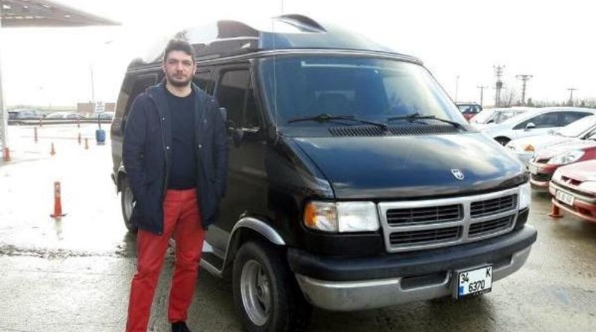 Kayahan'ın Vip Aracını Satın Aldı
