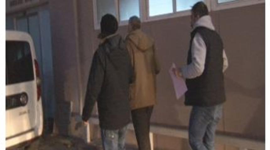 İzmir&rsquo;de Doktor Ve Hemşirelere Fet&ouml; Operasyonu: 14 G&ouml;zaltı