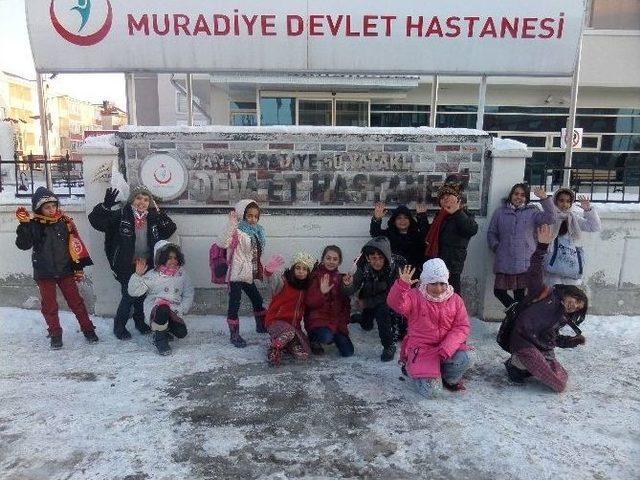 Tegv’li Öğrencilerden Hastane Ziyareti