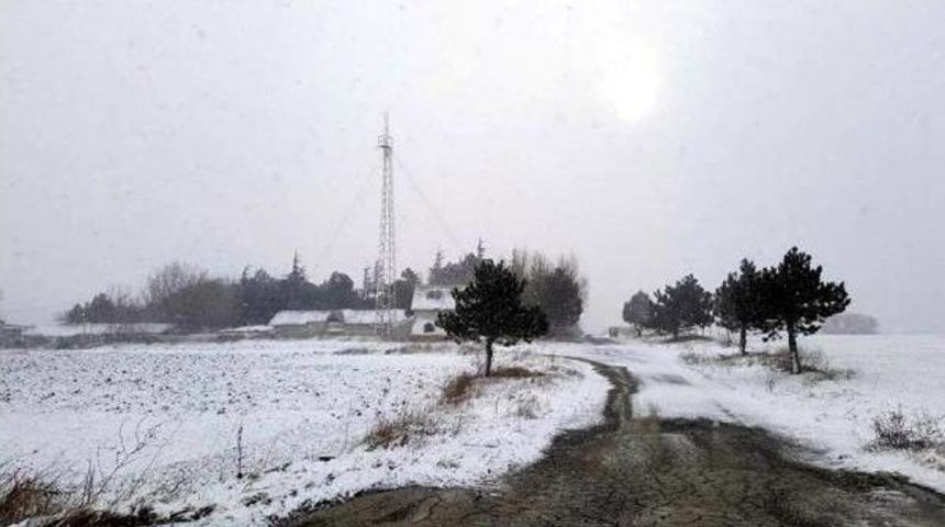 Tekirdağ'da Hafif Kar Yağışı