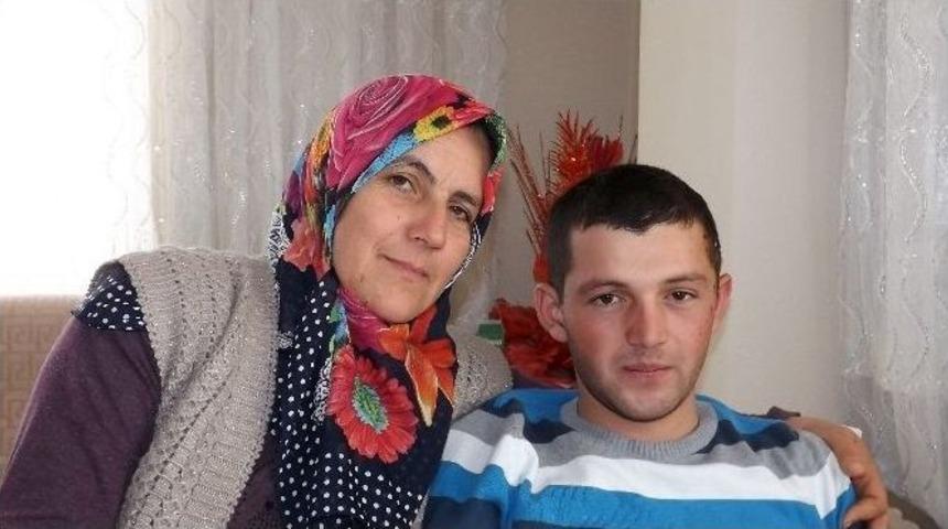 (&ouml;zel Haber) Bombalı Saldırıda Yaralanan Asker Taburcu Oldu