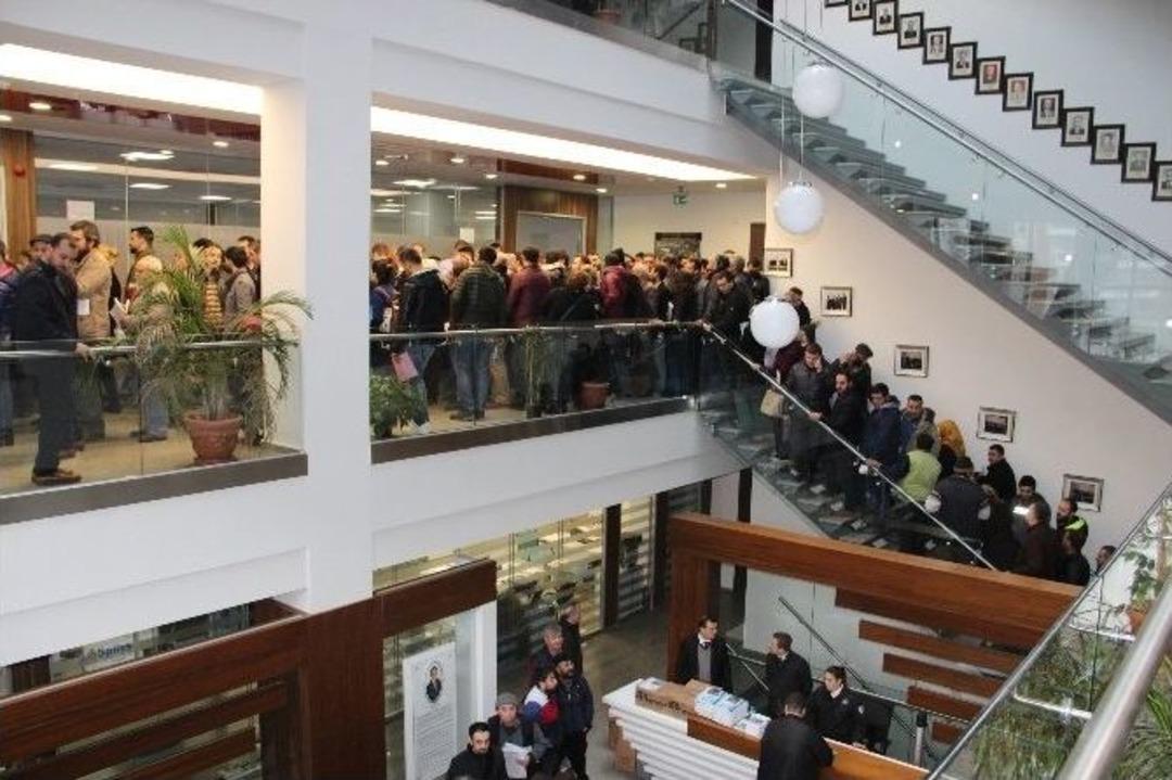 Faizsiz Kredide Son G&uuml;n İzdihamı