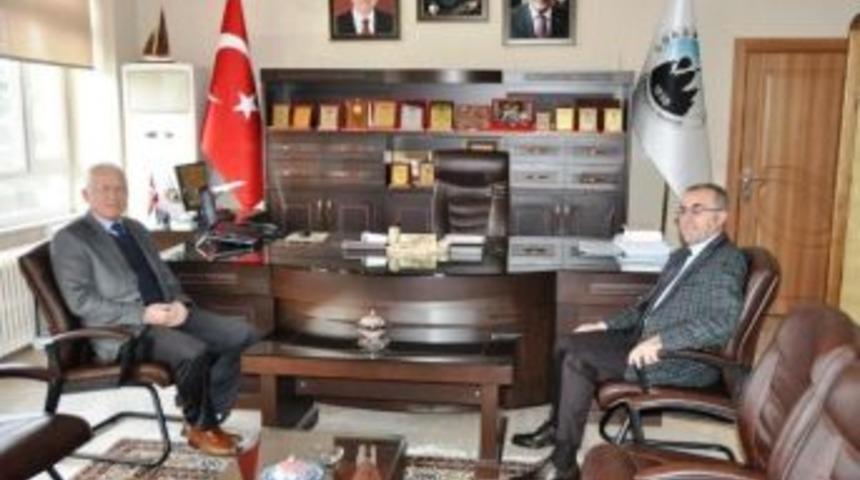 Milli Eğitim M&uuml;d&uuml;r&uuml;nden Başkan Cingil&rsquo;e Ziyaret