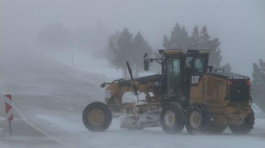 Sertavul Ge&ccedil;idinde Ulaşım Kontroll&uuml; Sağlanıyor
