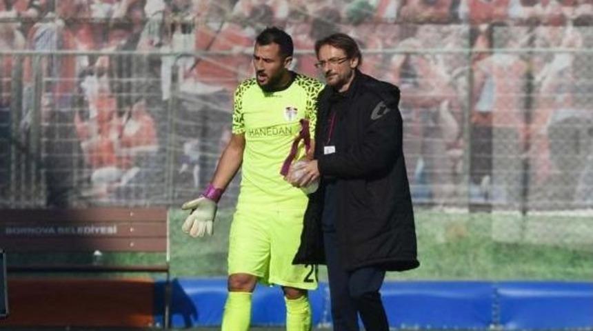 Manisaspor'un Kalecisi İsmail'den B&uuml;y&uuml;k Fedekarlık