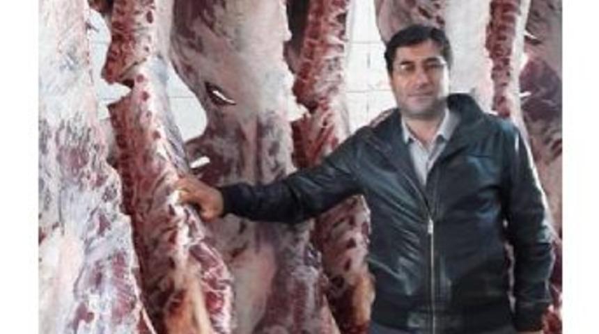 Kestiği Dananın Midesinde Poşet I&ccedil;inde Para &Ccedil;ıktı