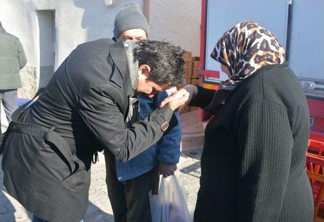 Başkan Kalın Pazar Tezgahının Başına Geçti 1