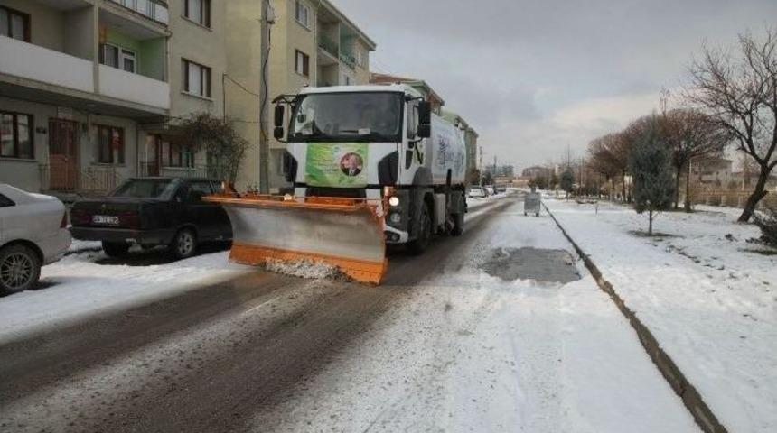 Odunpazarı&rsquo;nda Karla M&uuml;cadele &Ccedil;alışmaları