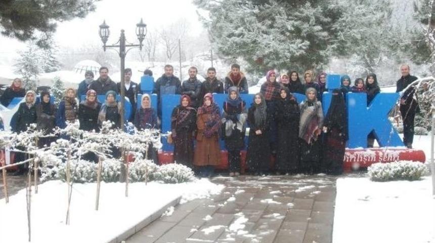 Tarih Şeridi Ve Şeyh Edebali T&uuml;rbesi Kış Mevsiminde De Ziyaret&ccedil;ilerini Ağırlamaya Devam Ediyor