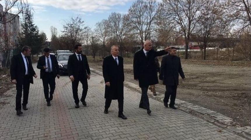 Başkan Zolan Ve Ekibi Batman&rsquo;da Kardeşlik K&ouml;pr&uuml;s&uuml; Kurdu