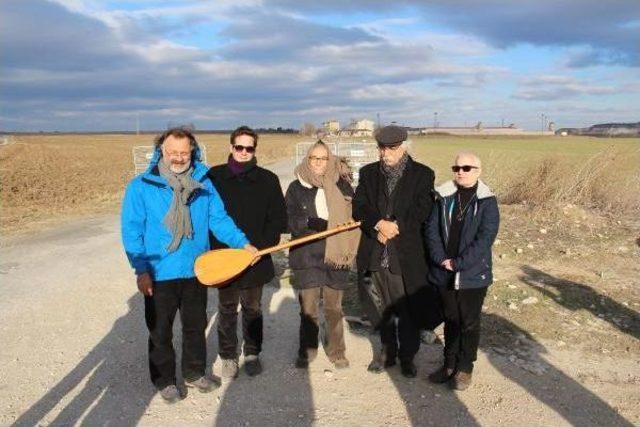 Demirtaş ı Eşi Ve &Ccedil;ocukları Ziyaret Etti 1