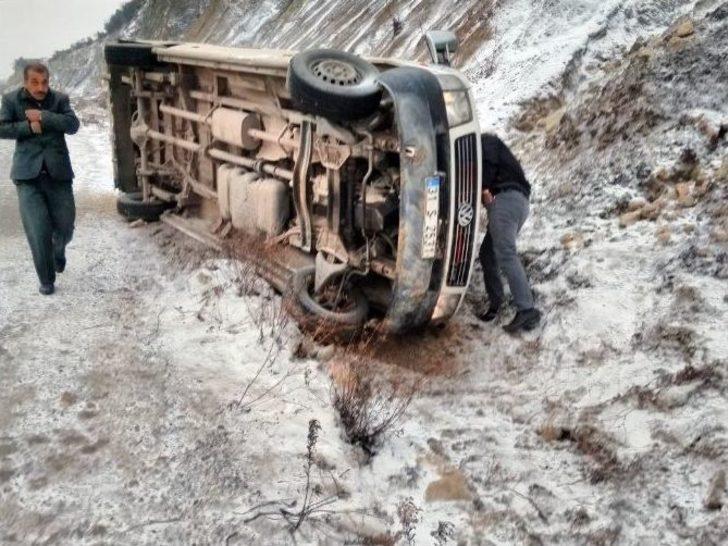 Yoğun Sis Ve Buzlanma Kazaya Sebep Oldu G5