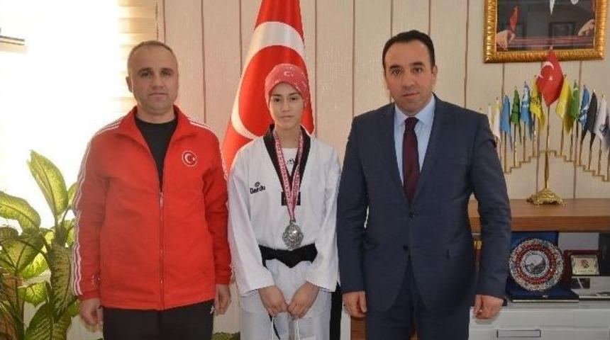 Mersin&rsquo;de Bilecik R&uuml;zgarı Esti