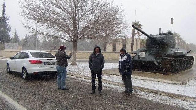 Silifke&rsquo;ye 4 Yıl Sonra Kar Yağdı 2