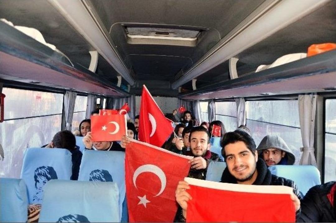 Şaphane Meslek Y&uuml;ksekokulu &Ouml;ğrencileri Dumlupınar Şehitliği&rsquo;ni Ziyaret Etti