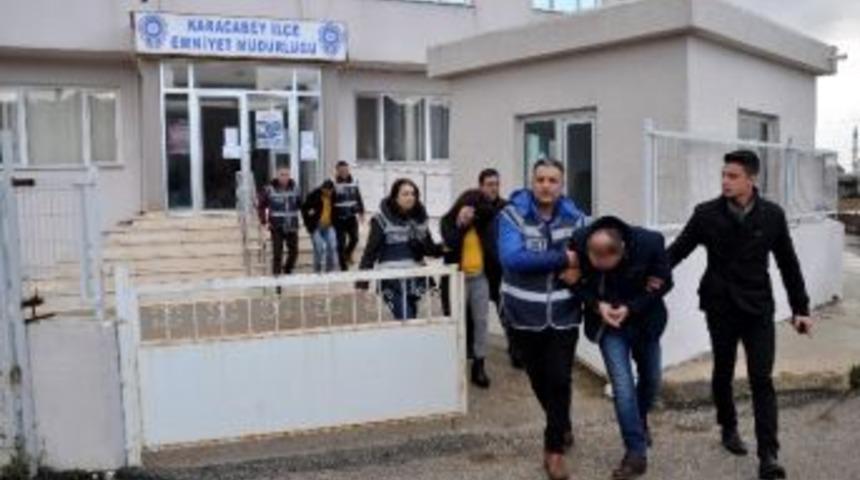 Otomobillerinde 380 Bin Liralık Metamfetamin Yakalanan 3 Kişi Tutuklandı