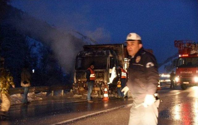 Sinop’ta Tır Yangını