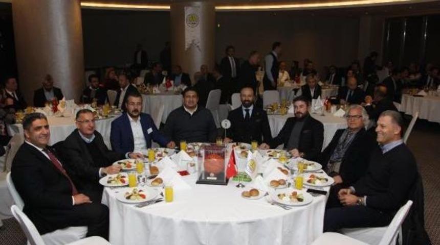 Antalyaspor Başkanı &Ouml;zt&uuml;rk: Hedefimiz Antalyaspor'u S&uuml;per Lig Şampiyonu Yapmak