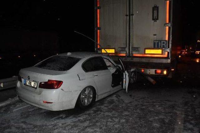 Kütahya'da 10 Araçlık Zincirleme Kaza: 4 Yaralı