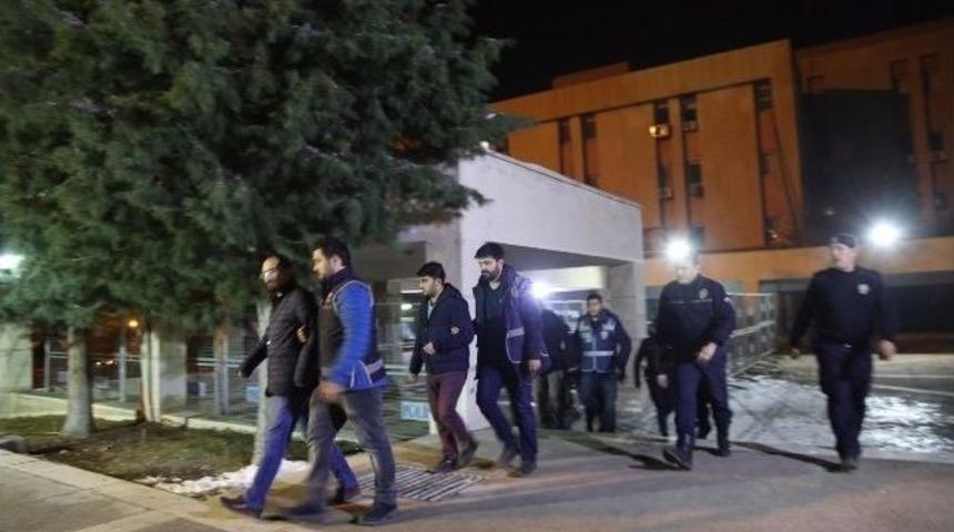 Bylock Kullanan 5 Fet&ouml; &Uuml;yesi Tutuklandı