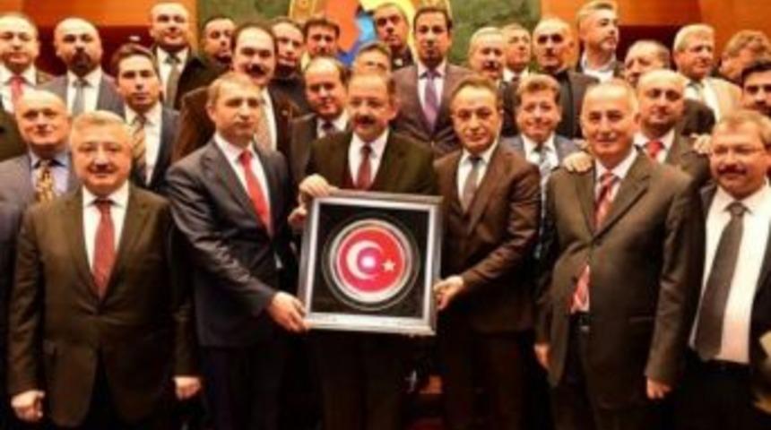 Bakan Özhaseki’ye İzmir Dosyası