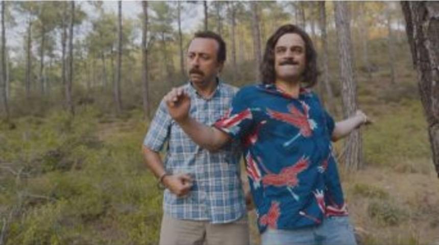 &rsquo;sen Sağ Ben Selamet&rsquo; Filmine &Ouml;zel İzmir Galası