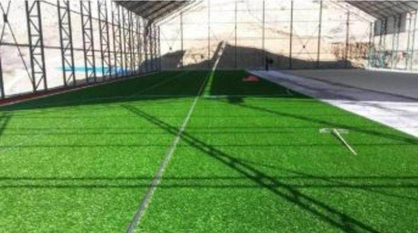 Hakkari&rsquo;ye 13 Yeni Halı Saha