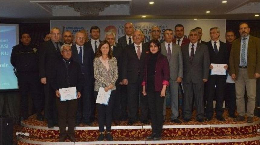 Başkan Kocamaz&rsquo;dan Maratonda Emeği Ge&ccedil;enlere Teşekk&uuml;r Belgesi