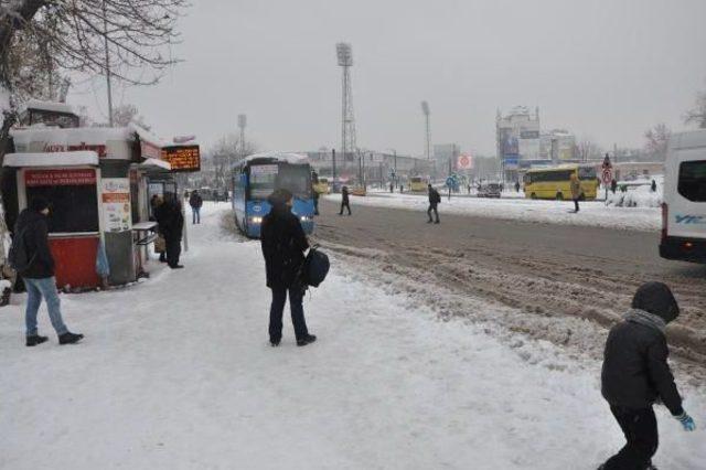 Gaziantep'te Kar Esareti