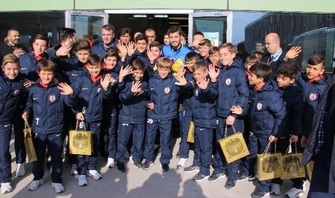 Fenerbah&ccedil;e İzmir&rsquo;de