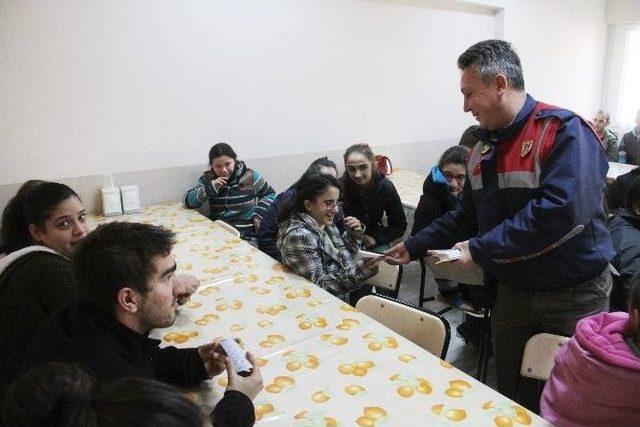 Milas’ta Özel Bireylere Jandarmadan Trafik Eğitimi