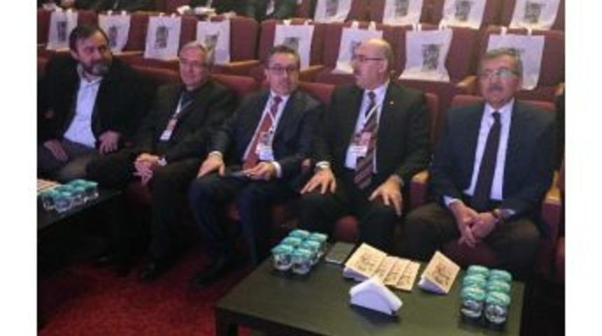 17&rsquo;nci Y&uuml;zyılda Osmanlı&rsquo;nın İlim Ve Fikir D&uuml;nyası Zeytinburnu&rsquo;nda Konuşuldu